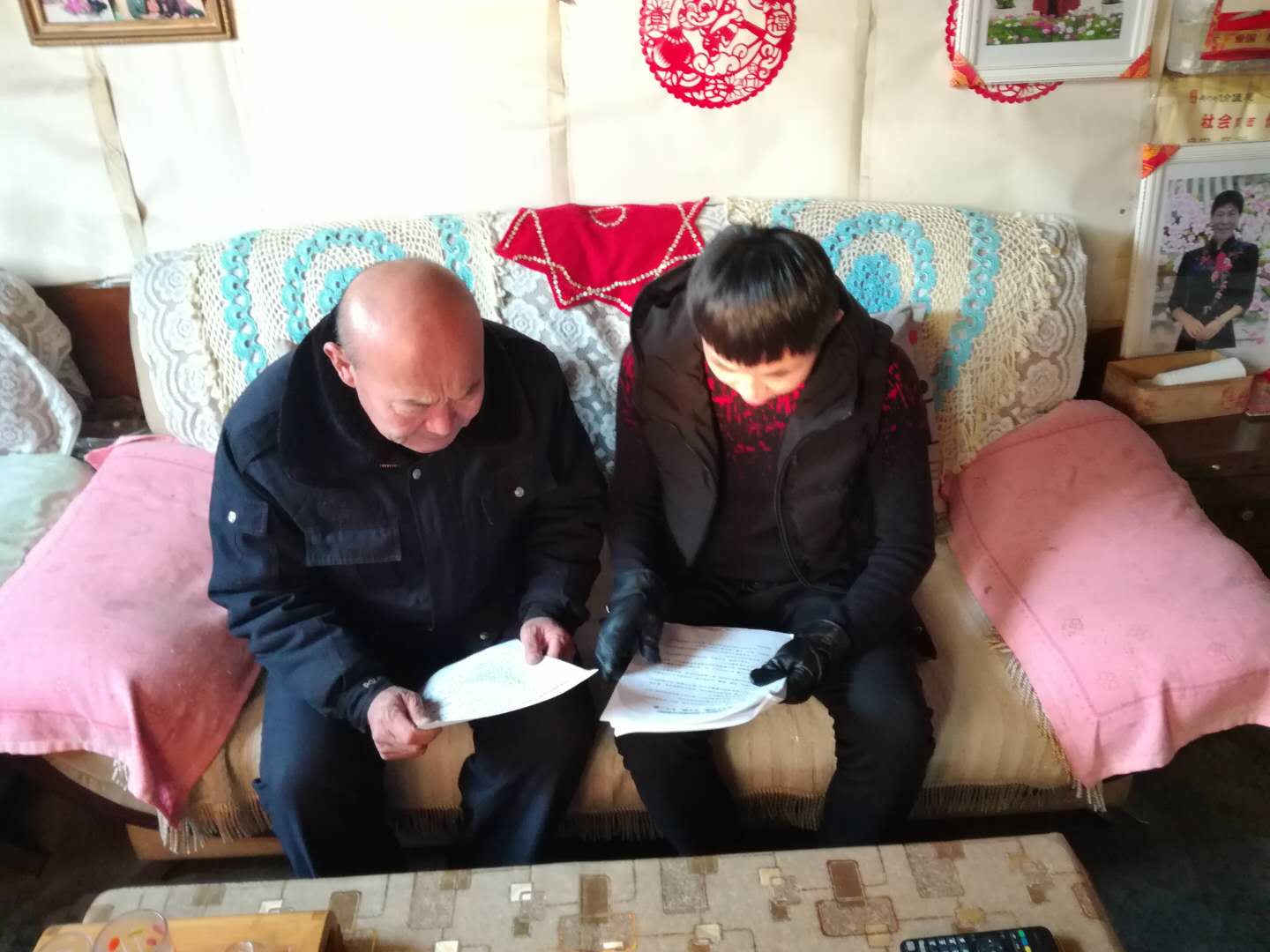 黄河路街道万泉村组织送学上门.jpg