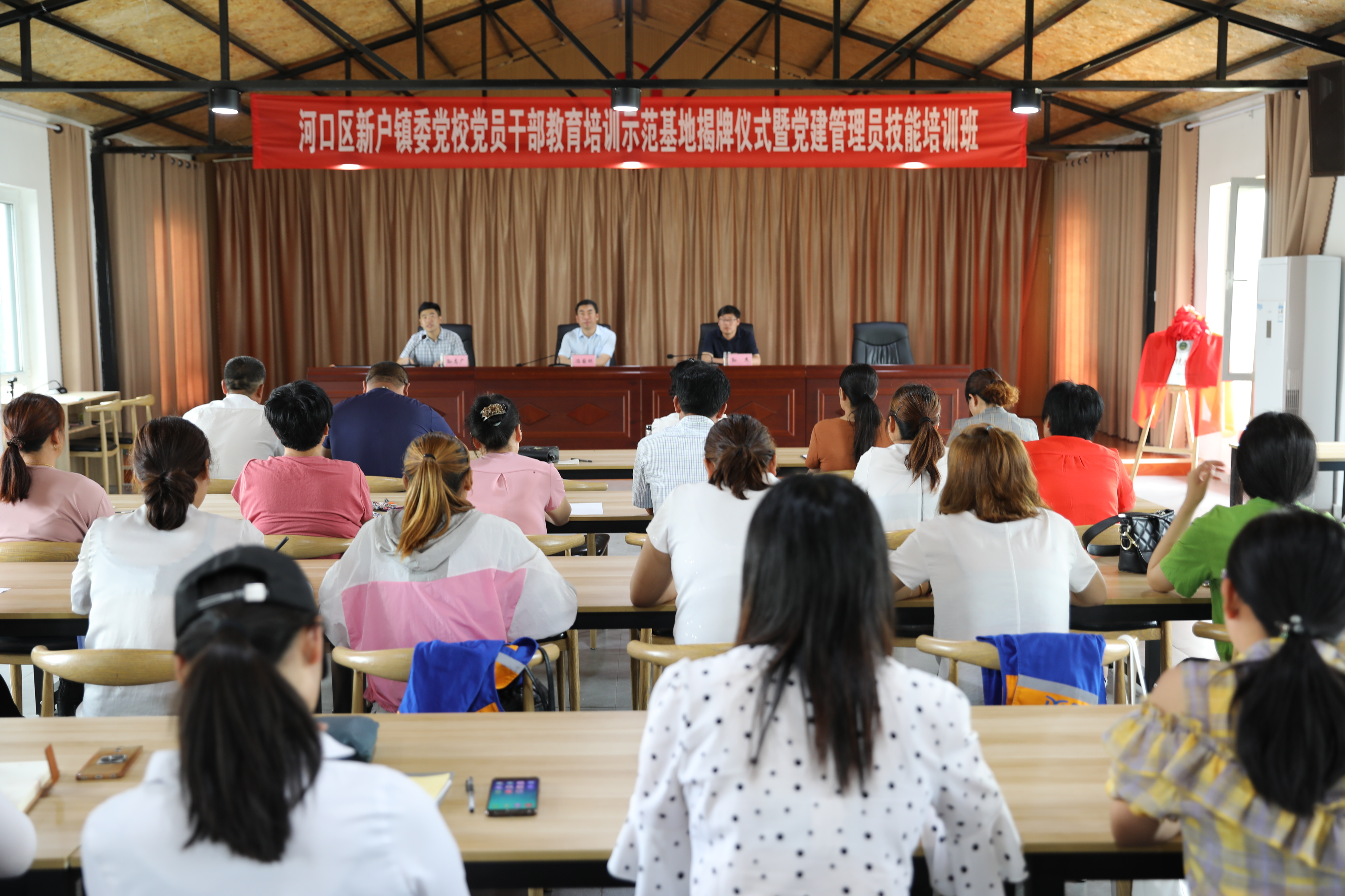 微信图片_20190619111447.jpg